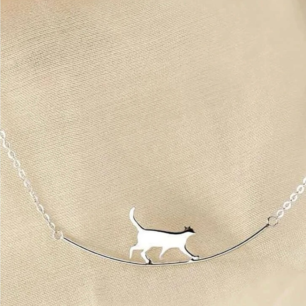 New walking cat necklace